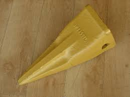 J460 tigrovi zub za bager 235B 345D 350 E300